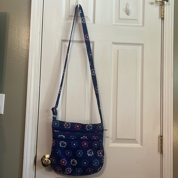 Vera Bradley Ellie Flowers Triple Zip Hipster - Picture 2 of 5